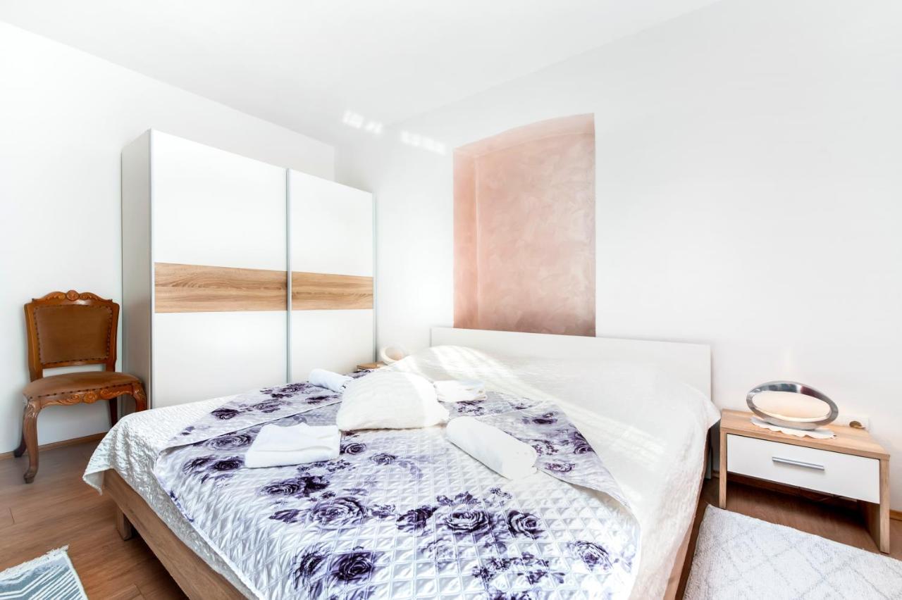 Apartment Roze Ровинь Экстерьер фото